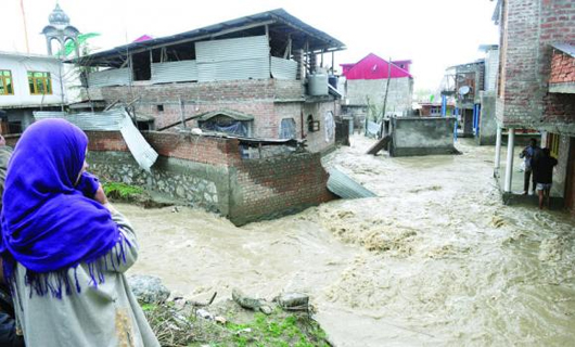 Landslides Bury 15 In Flood-hit Indian Kashmir | Coastaldigest.com ...