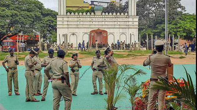 SC Agrees To Hear Karnataka Waqf Board Plea Against HC Order Allowing