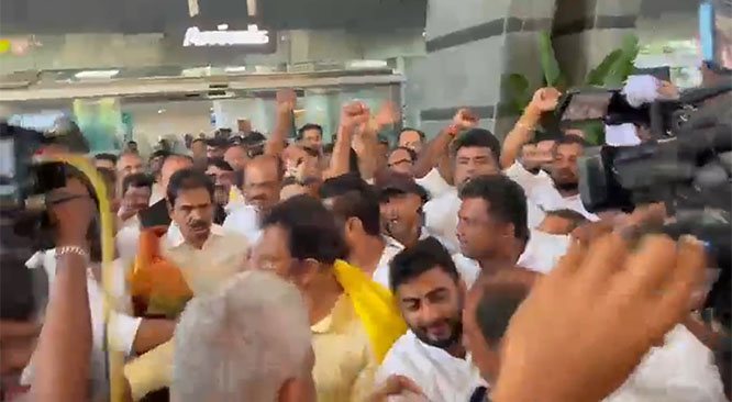 arrival.jpg arrival.jpg