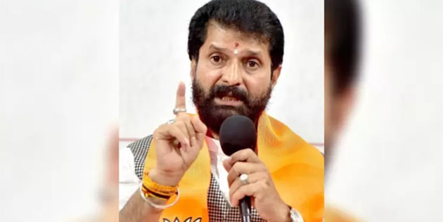 ctravi.jpg ctravi.jpg