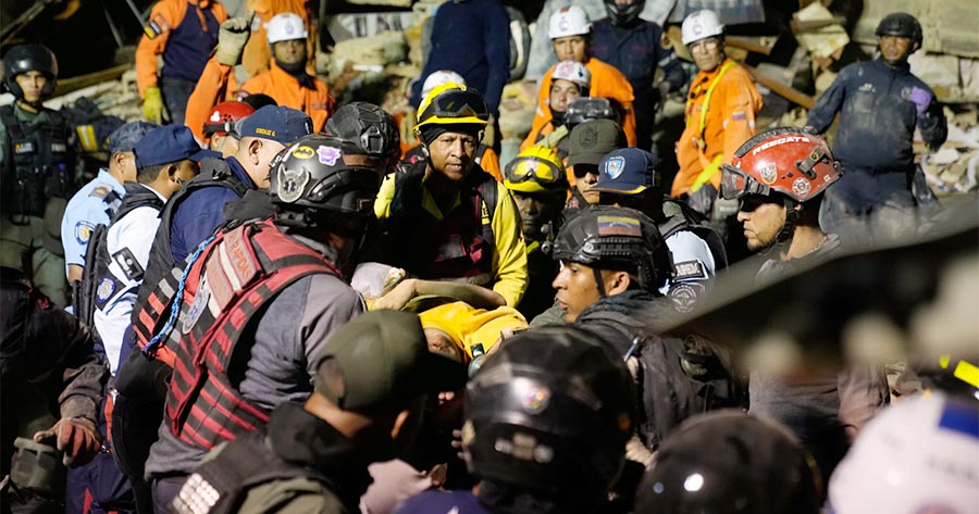 Thousands feared dead after Venezuela quakes flatten buildings