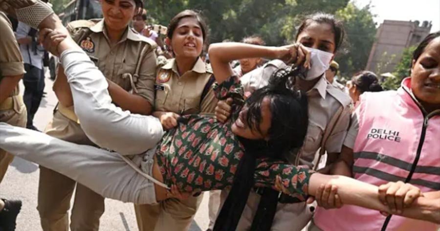 ದೆಹಲಿಯಲ್ಲಿ ಸಾವಿರಾರು ಪ್ರತಿಭಟನಾಕಾರರ ಬಂಧನ; ನಾಲ್ವರು ಮಾಜಿ ಸಿಎಂಗಳೂ ಸೇರಿದಂತೆ